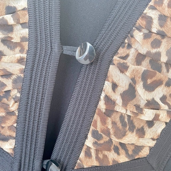 𝅺MISOOK Cardigan - Picture 5 of 7